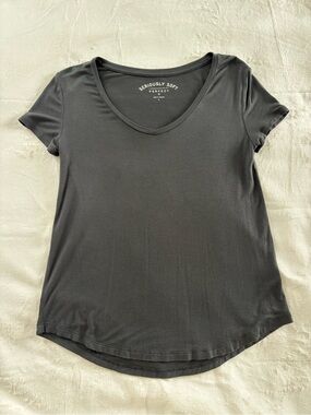 Aeropostale grey v neck top